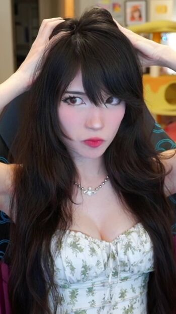 🔥 Emiru  page leaked private photo uncensored full