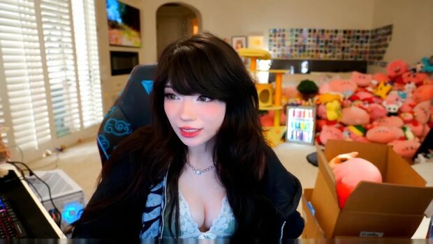 🔥 Emiru  page leaked private photo uncensored full