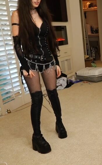 🔥 Emiru  page leaked private photo uncensored full