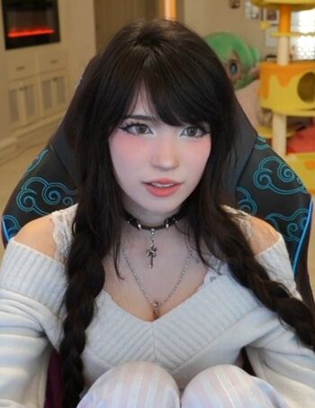 🔥 Emiru  page leaked private photo uncensored full