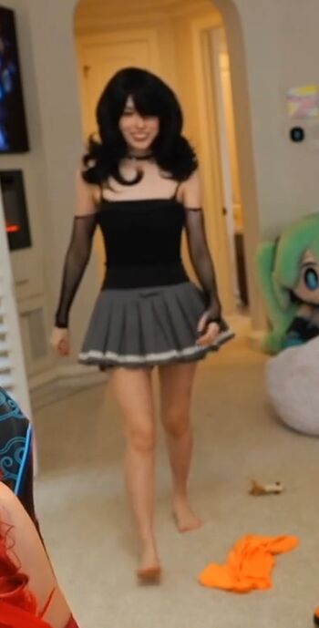 🔥 Emiru  page leaked private photo uncensored full