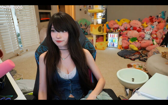 🔥 Emiru  page leaked private photo uncensored full