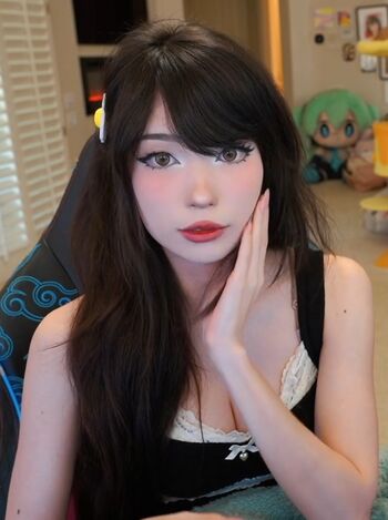 🔥 Emiru  page leaked private photo uncensored full