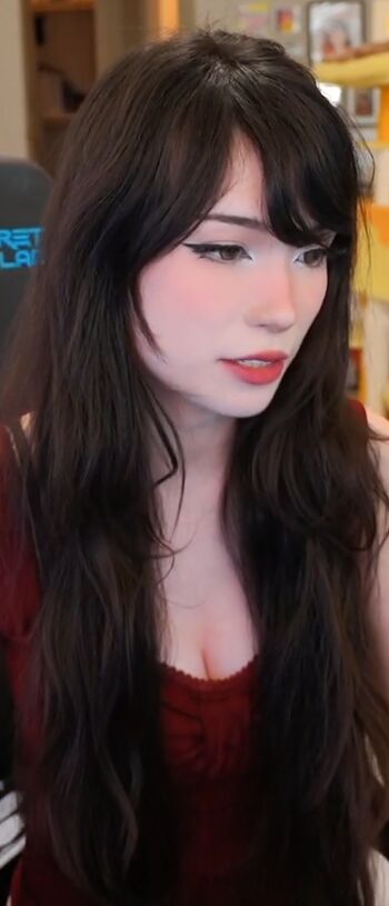 🔥 Emiru  page leaked private photo uncensored full