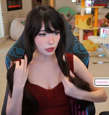 🔥 Emiru  page leaked private photo uncensored full