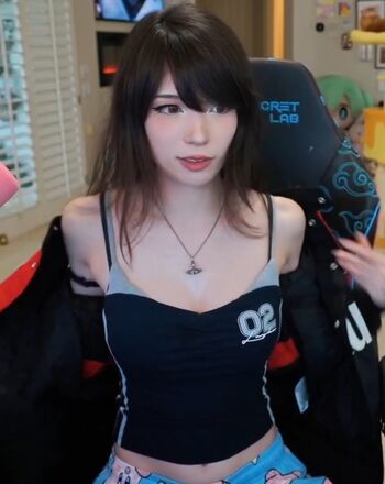 🔥 Emiru  page leaked private photo uncensored full