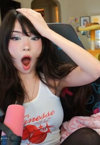 🔥 Emiru  page leaked private photo uncensored full
