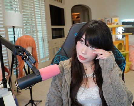 🔥 Emiru  page leaked private photo uncensored full