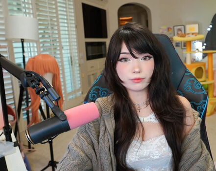🔥 Emiru  page leaked private photo uncensored full