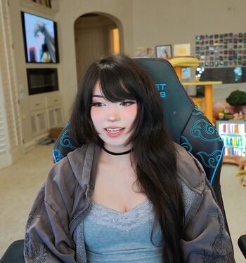 🔥 Emiru  page leaked private photo uncensored full