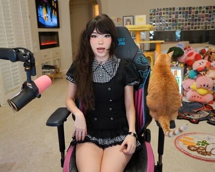 🔥 Emiru  page leaked private photo uncensored full