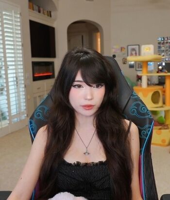 🔥 Emiru  page leaked private photo uncensored full