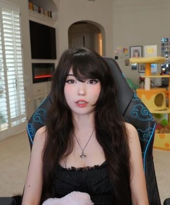 🔥 Emiru  page leaked private photo uncensored full