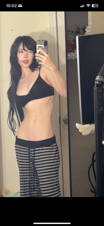 🔥 Emiru  page leaked private photo uncensored full