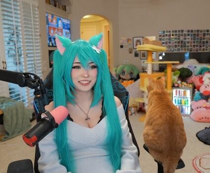🔥 Emiru  page leaked private photo uncensored full