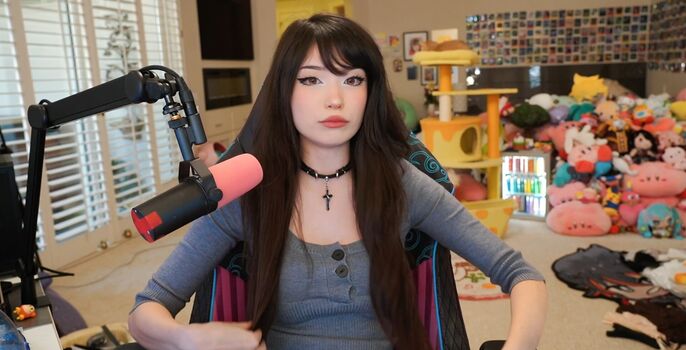 🔥 Emiru  page leaked private photo uncensored full