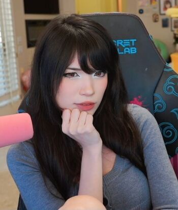 🔥 Emiru  page leaked private photo uncensored full