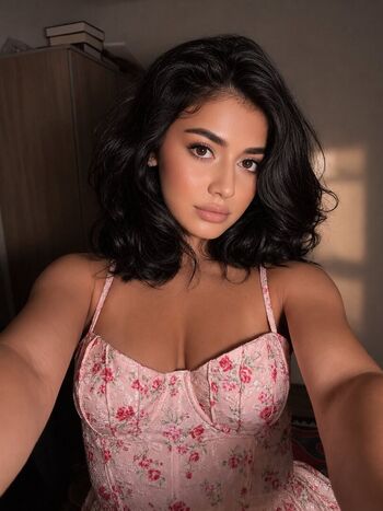 🔥 Emmanuella nauryzbaeva page leaked private photo uncensored full