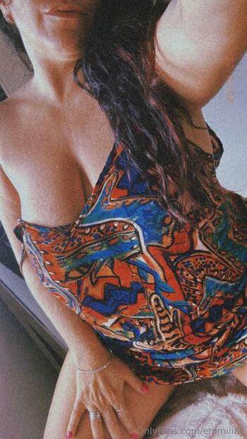 🔥 Emmiliall leaked private photo uncensored full