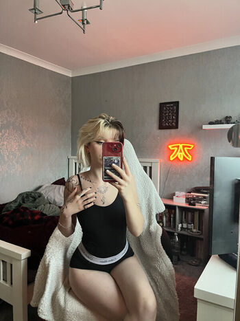 🔥 Emzeeni page leaked private photo uncensored full