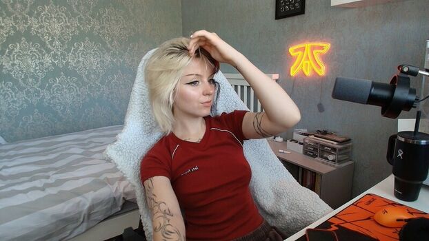 🔥 Emzeeni page leaked private photo uncensored full