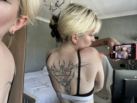 🔥 Emzeeni leaked private photo uncensored full