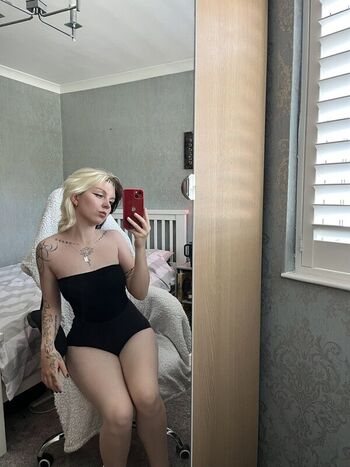🔥 Emzeeni leaked private photo uncensored full