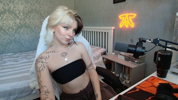 🔥 Emzeeni leaked private photo uncensored full