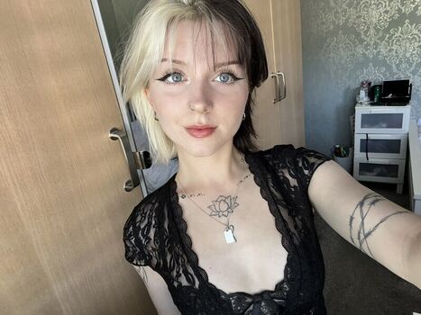 🔥 Emzeeni leaked private photo uncensored full