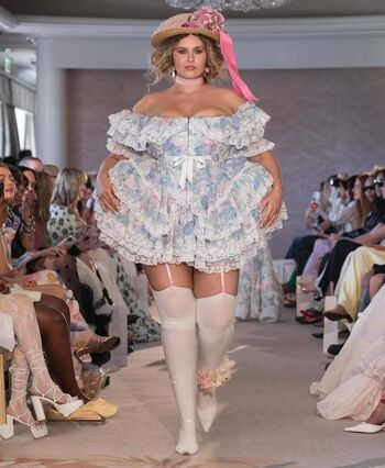 🔥 Erinmhk page leaked private photo uncensored full