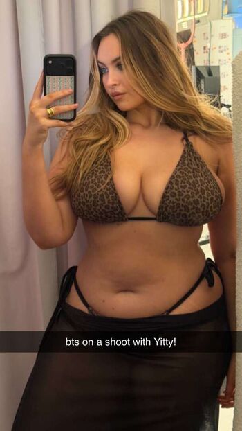 🔥 Erinmhk page leaked private photo uncensored full