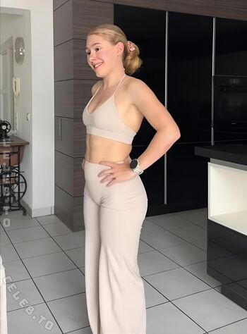 🔥 Fitbyhannaah leaked private photo uncensored full