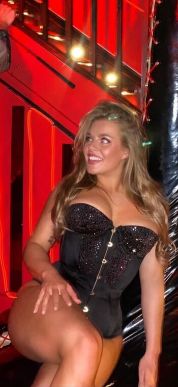 🔥 Fliss rowbotham leaked private photo uncensored full
