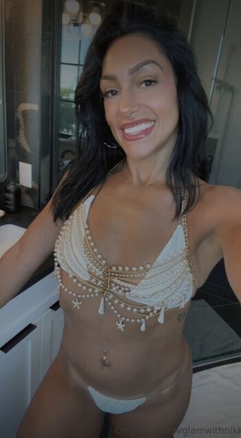 🔥 Glamwithnikki leaked private photo uncensored full