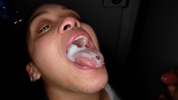 🔥 Gloryhole swallow  page leaked private photo uncensored full