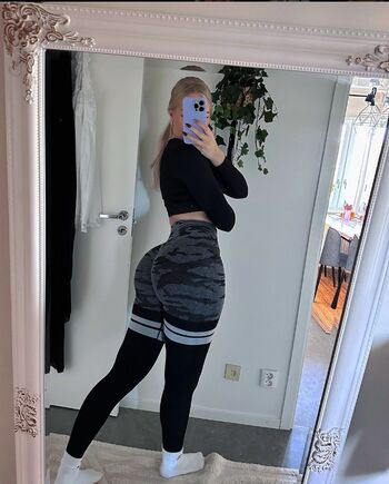 🔥 Gym booty bubble butts  page leaked private photo uncensored full