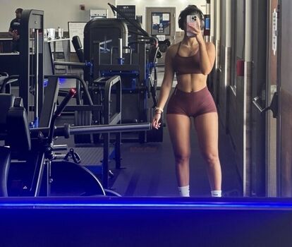 🔥 Gym booty bubble butts  page leaked private photo uncensored full