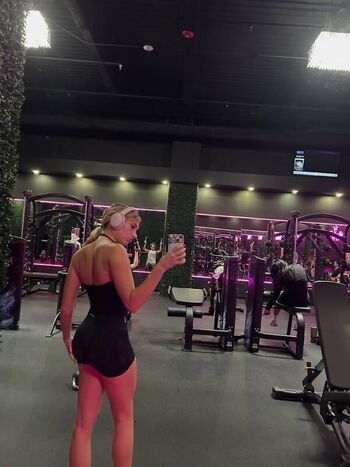 🔥 Gym booty bubble butts  page leaked private photo uncensored full
