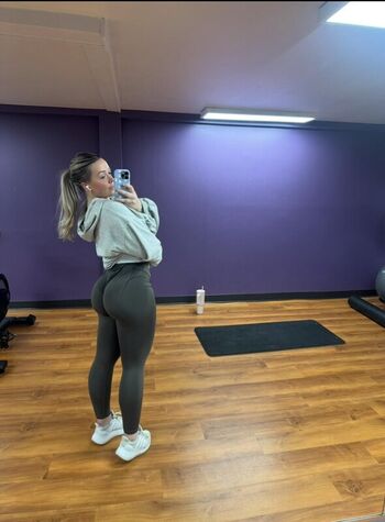 🔥 Gym booty bubble butts  page leaked private photo uncensored full