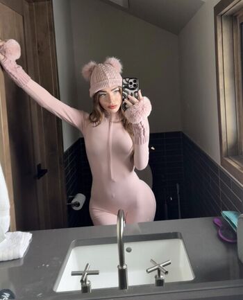 🔥 Gym booty bubble butts  page leaked private photo uncensored full