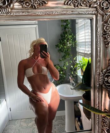 🔥 Gym booty bubble butts  page leaked private photo uncensored full