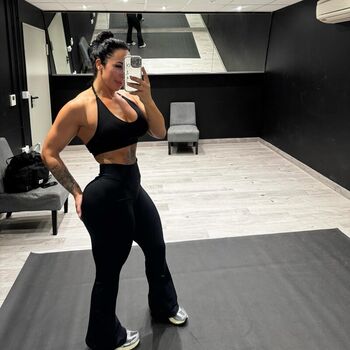 🔥 Gym booty bubble butts  page leaked private photo uncensored full