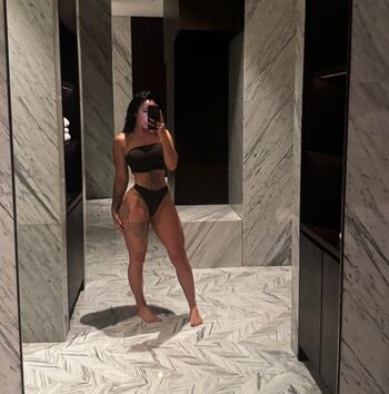 🔥 Gym booty bubble butts  page leaked private photo uncensored full