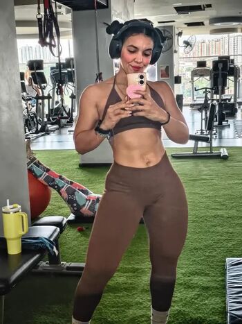 🔥 Gym booty bubble butts  page leaked private photo uncensored full