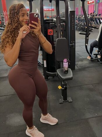 🔥 Gym booty bubble butts  page leaked private photo uncensored full