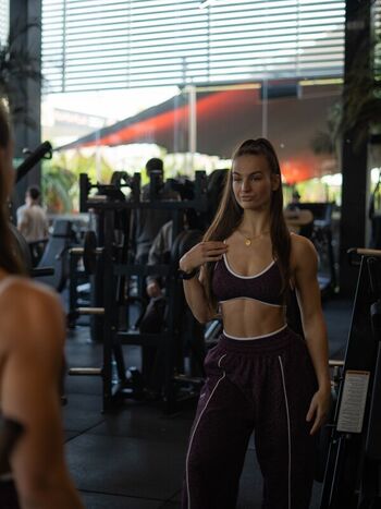 🔥 Gym booty bubble butts  page leaked private photo uncensored full