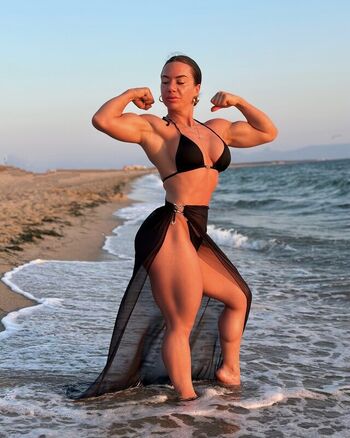 🔥 Gym booty bubble butts  page leaked private photo uncensored full