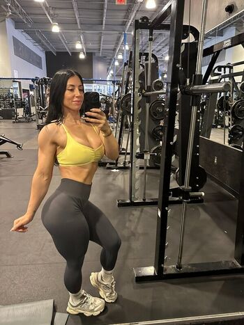 🔥 Gym booty bubble butts  page leaked private photo uncensored full