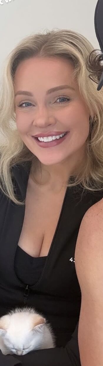🔥 Hailey malles page leaked private photo uncensored full