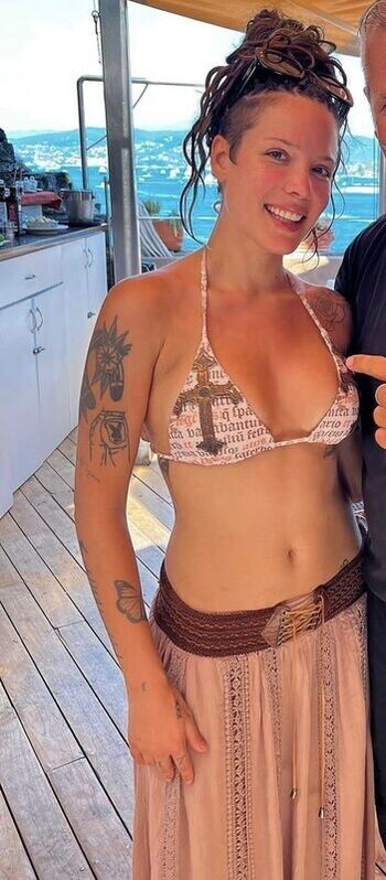 🔥 Halsey page leaked private photo uncensored full